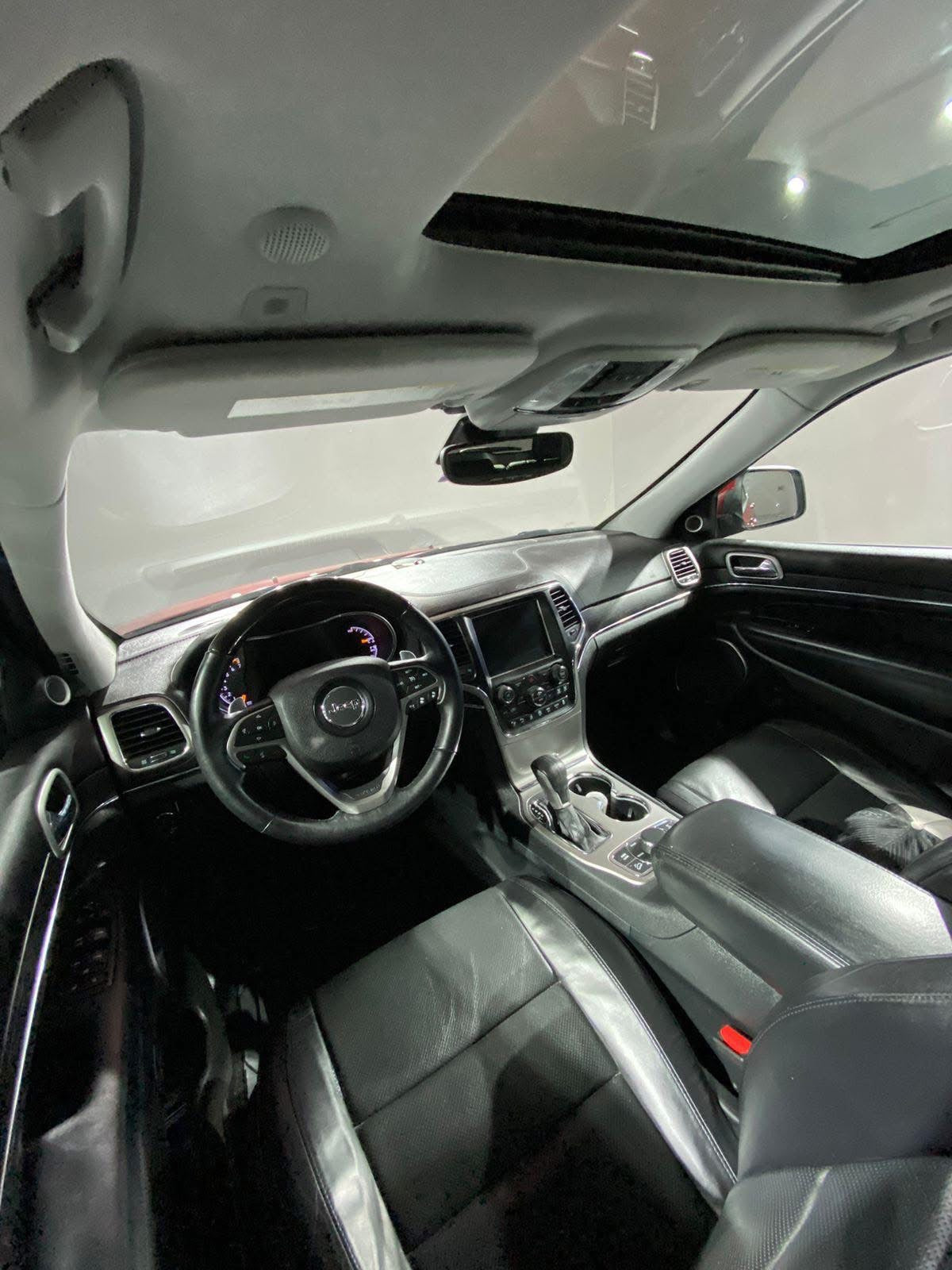 GRAND CHEROKEE SUMMIT 2017