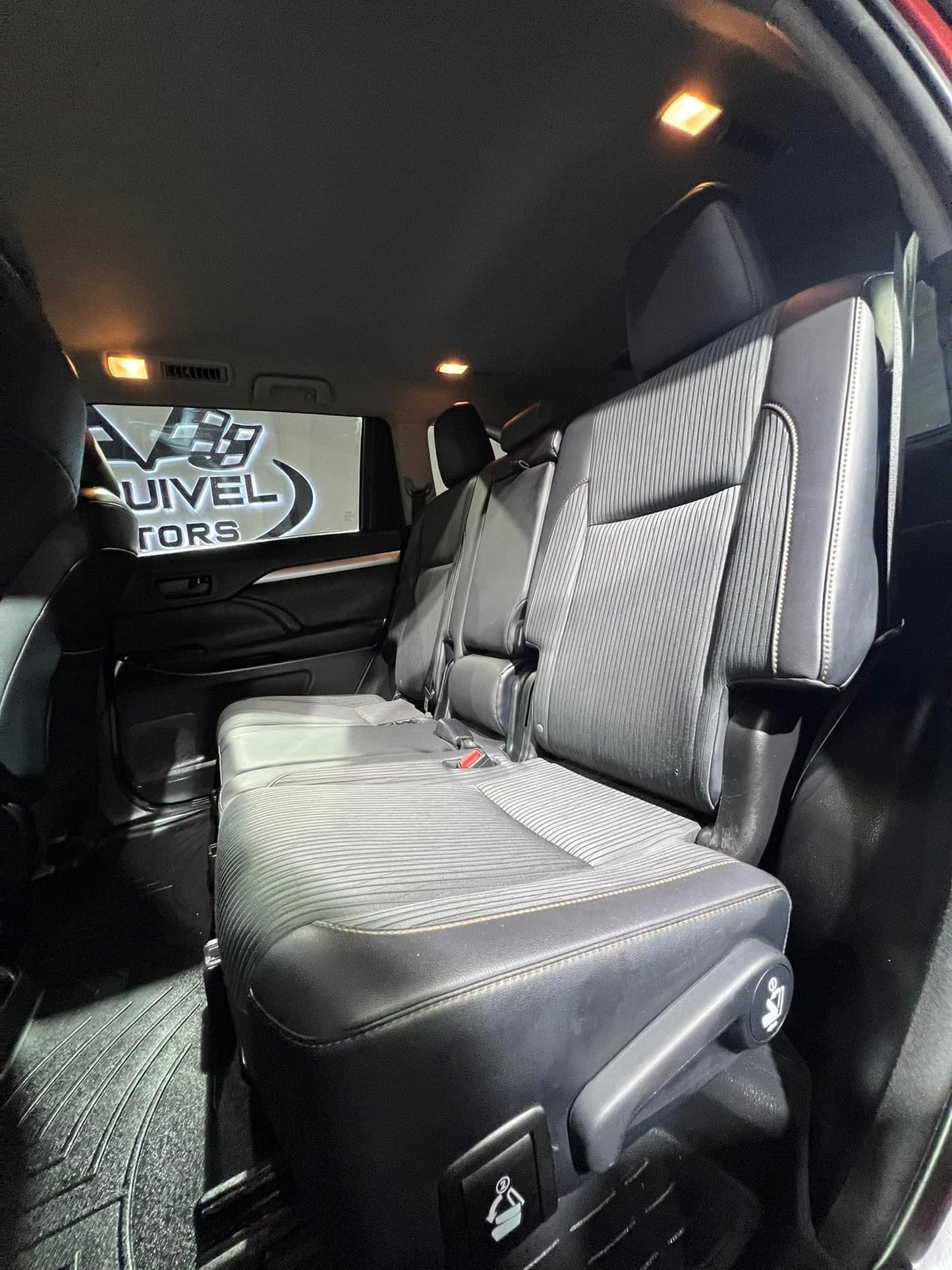 TOYOTA HIGHLANDER LE 2016