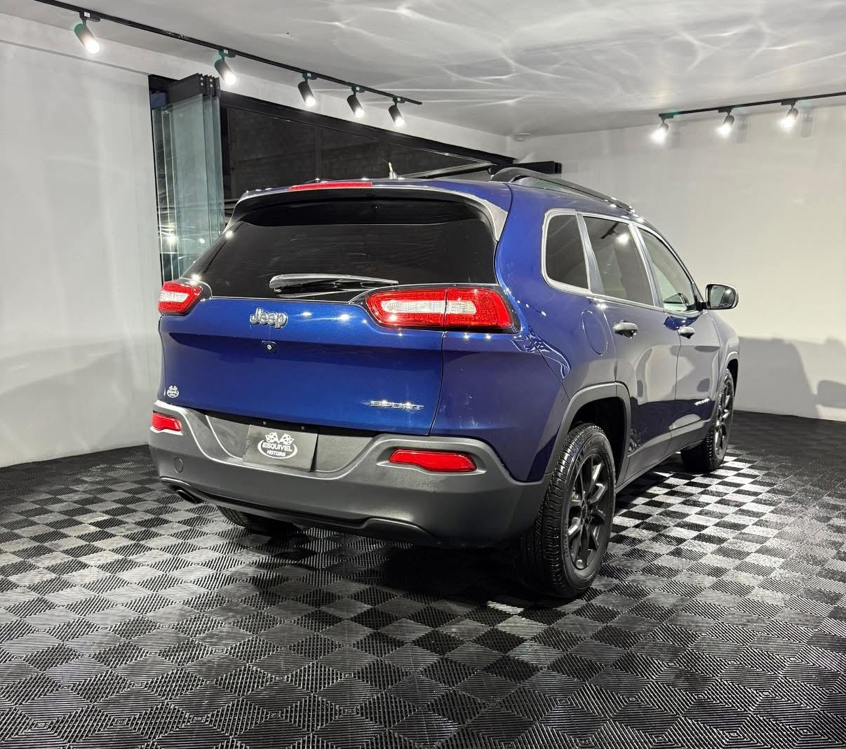 JEEP CHEROKEE SPORT 2016