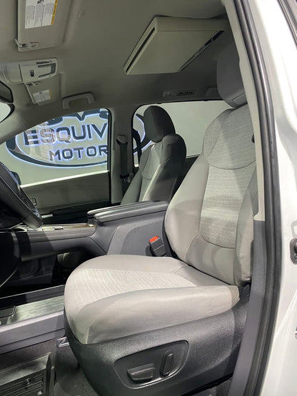 Toyota Sienna XLE Híbrida 2023
