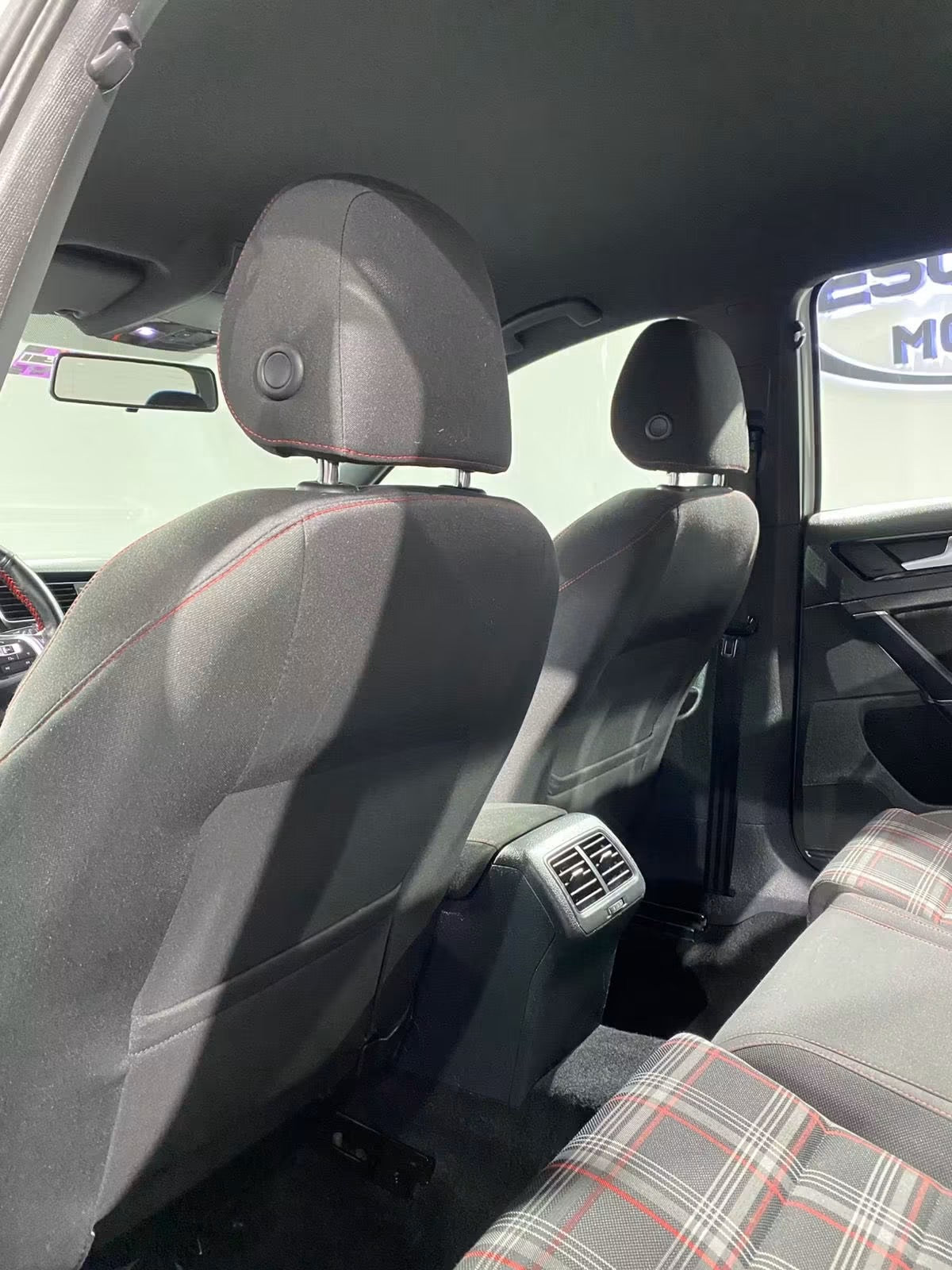 VOLKSWAGEN GOLF GTI 2017