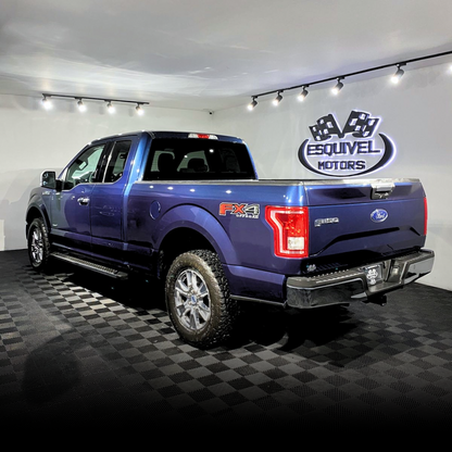 Ford Lobo FX4 Cab 1/2 2016