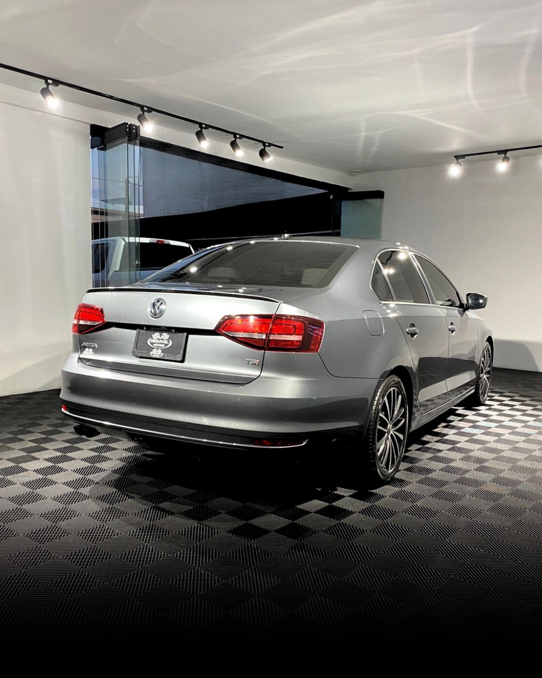 VOLKSWAGEN JETTA SPORT 2016