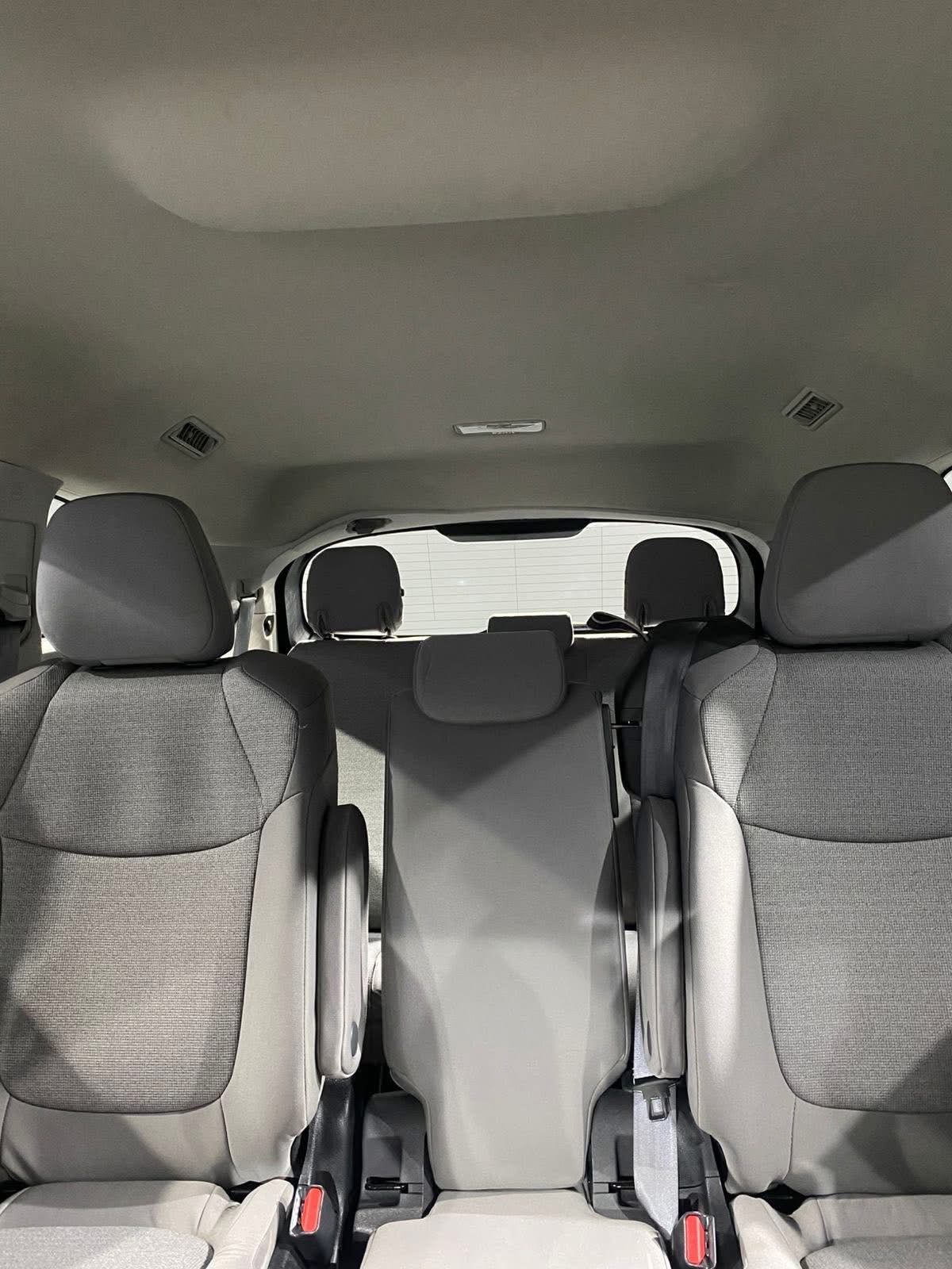 Toyota Sienna XLE Híbrida 2023