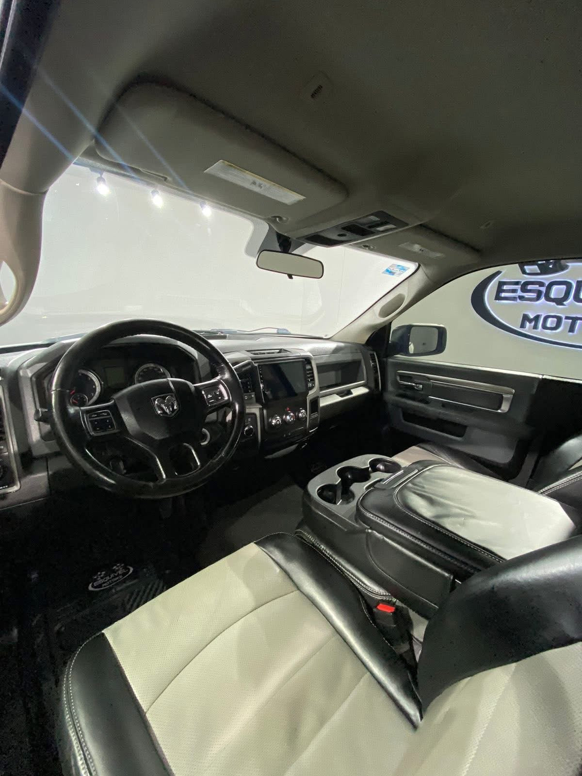 DODGE RAM SPORT 2018