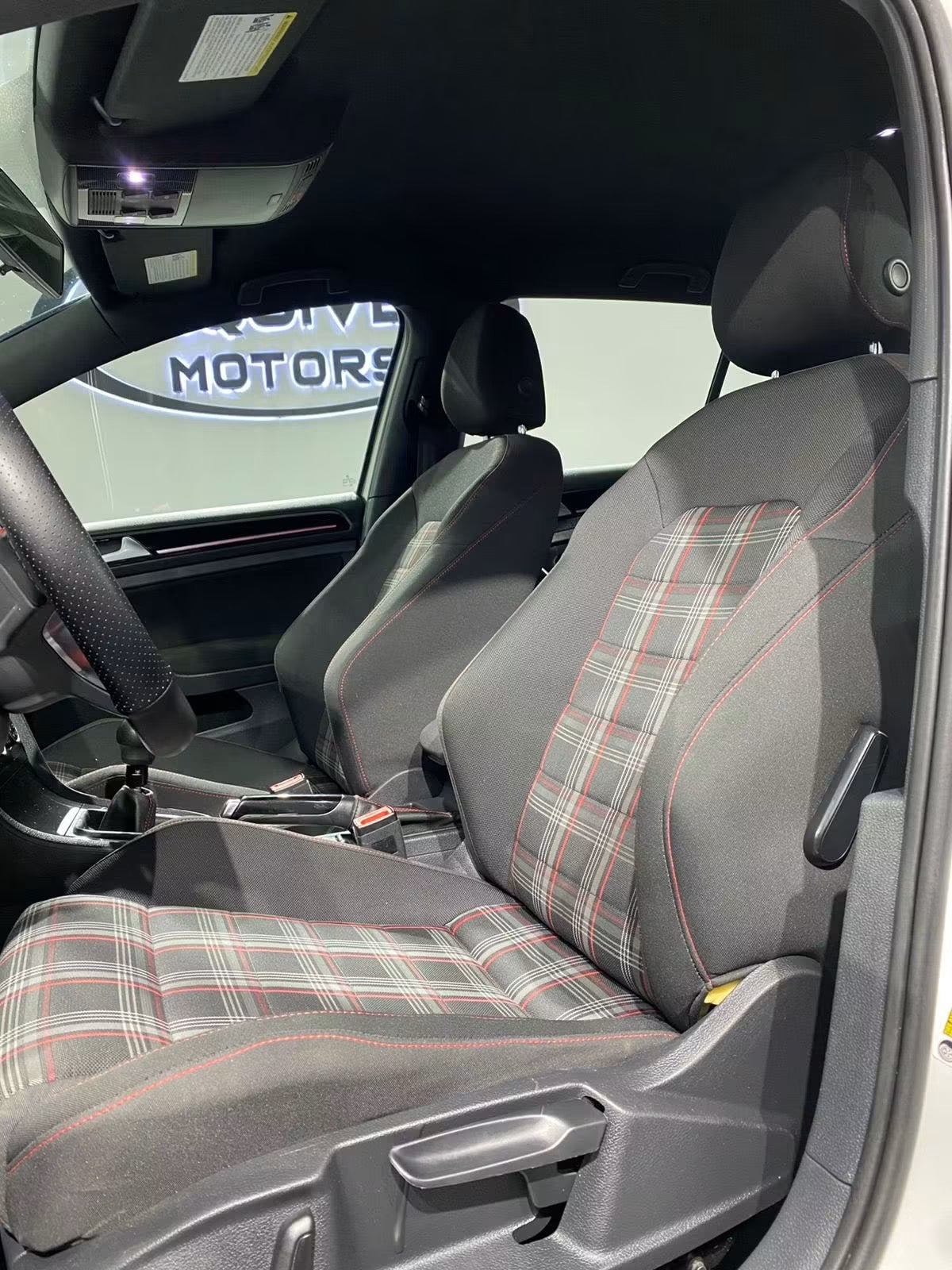 VOLKSWAGEN GOLF GTI 2017