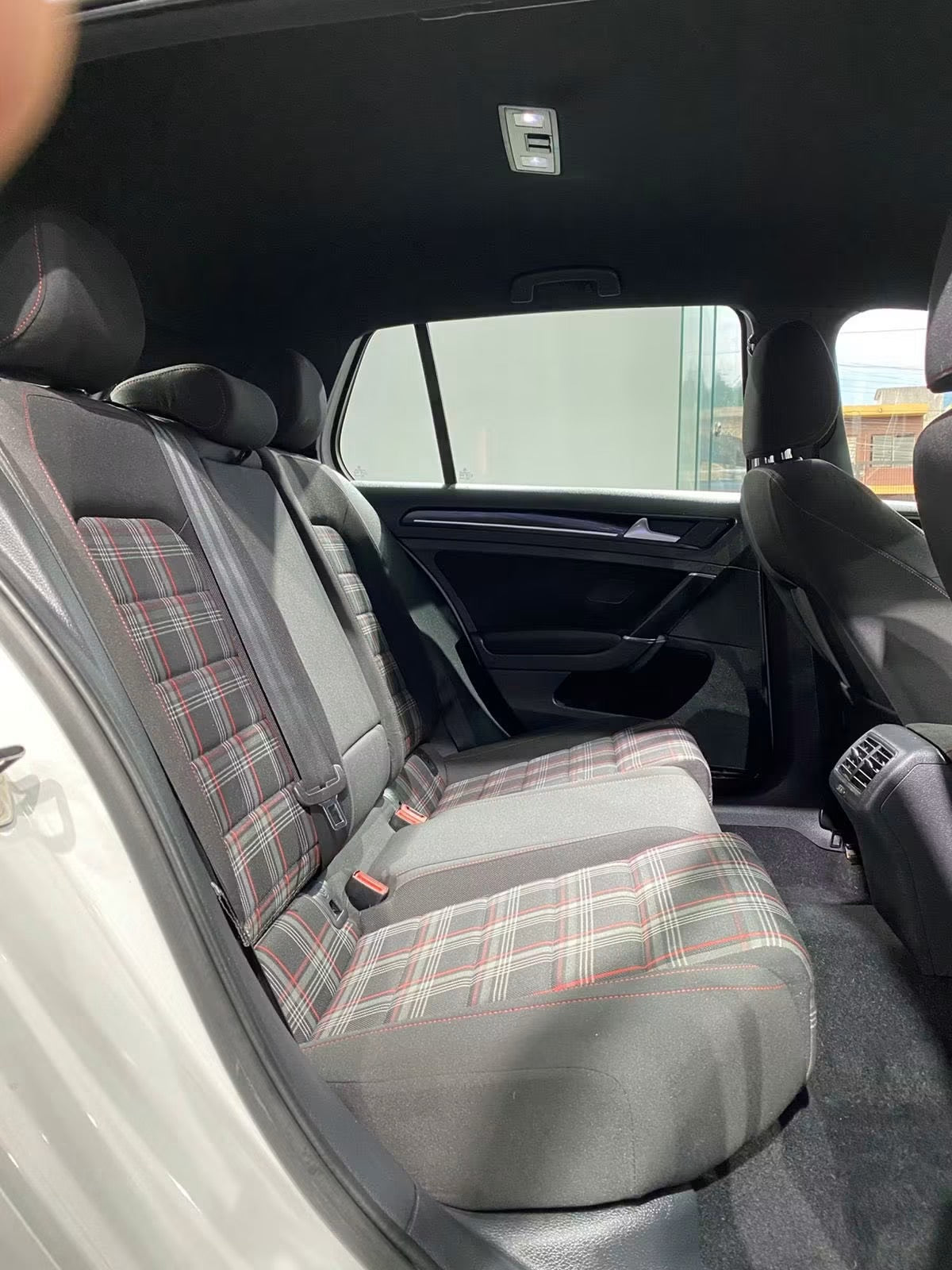 VOLKSWAGEN GOLF GTI 2017