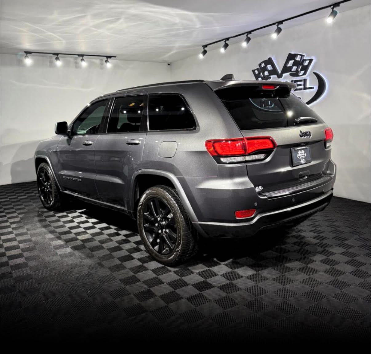 JEEP GRAND CHEROKEE BLACK EDITION 2017