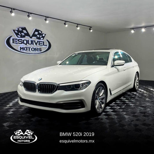 BMW 52Oi 2019