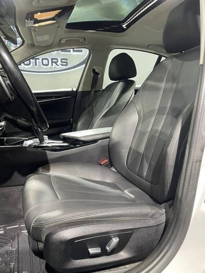 BMW 52Oi 2019