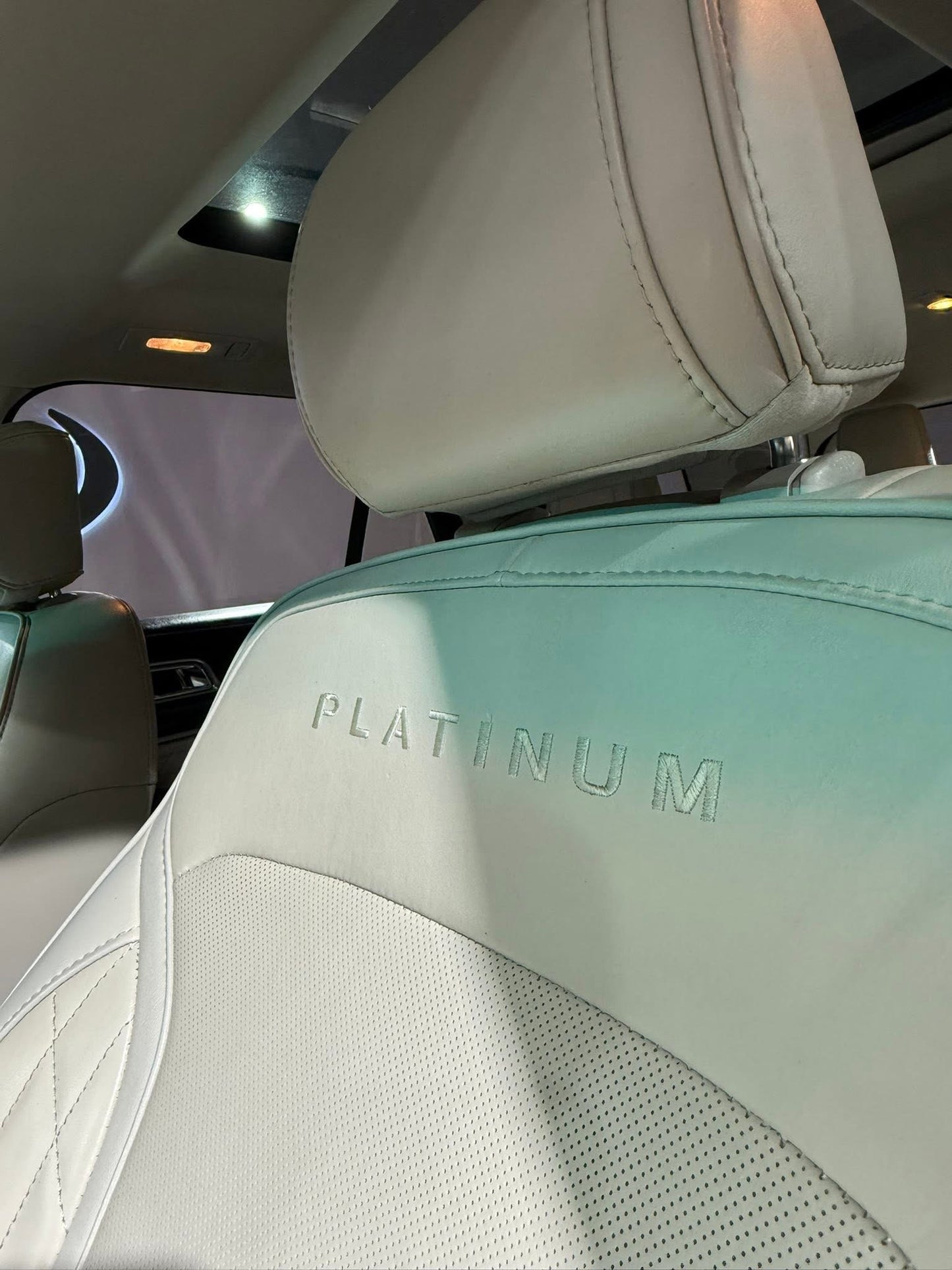 FORD EXPLORER PLATINUM 2017