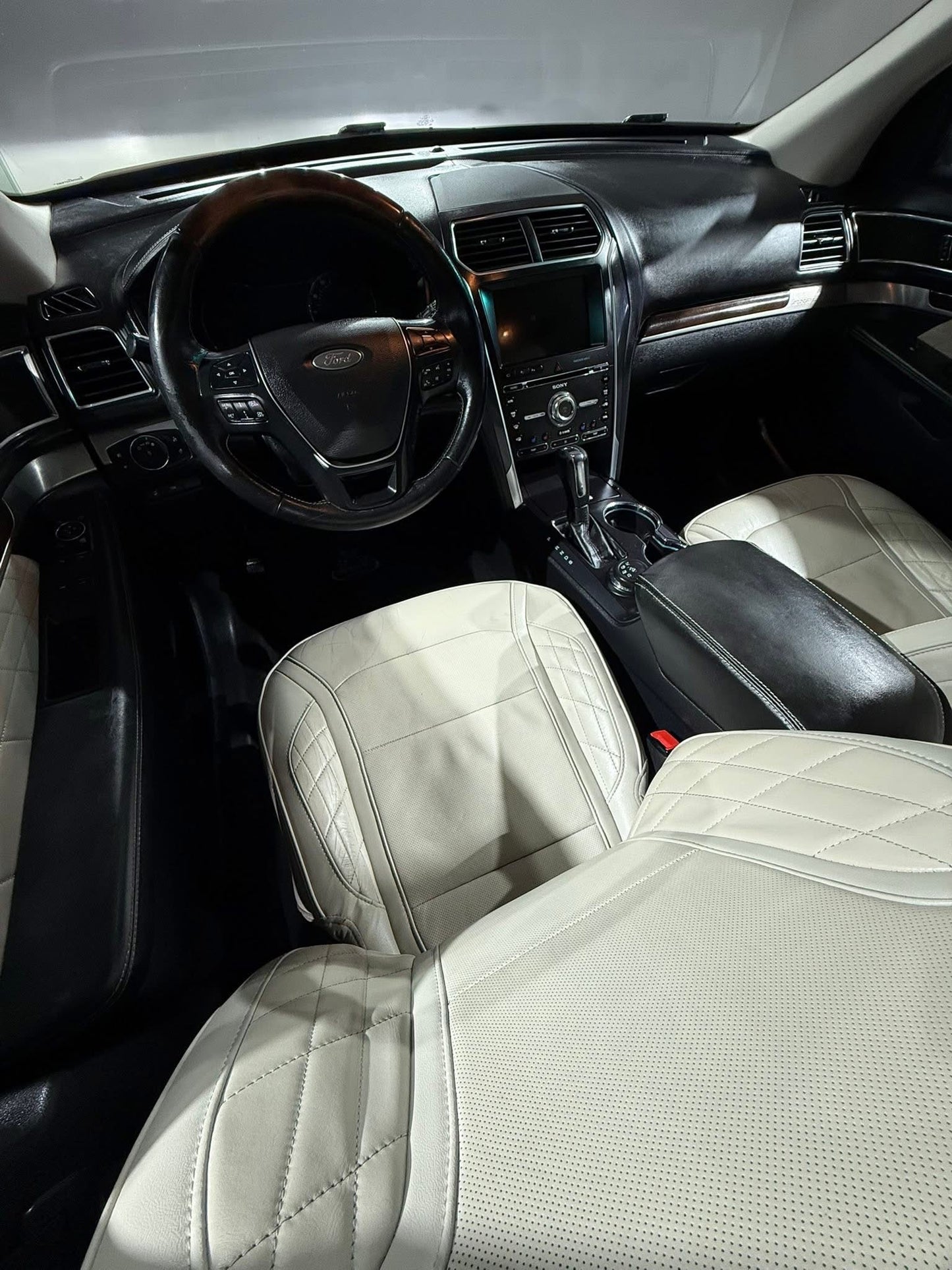 FORD EXPLORER PLATINUM 2017