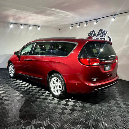CHRYSLER PACIFICA 2017