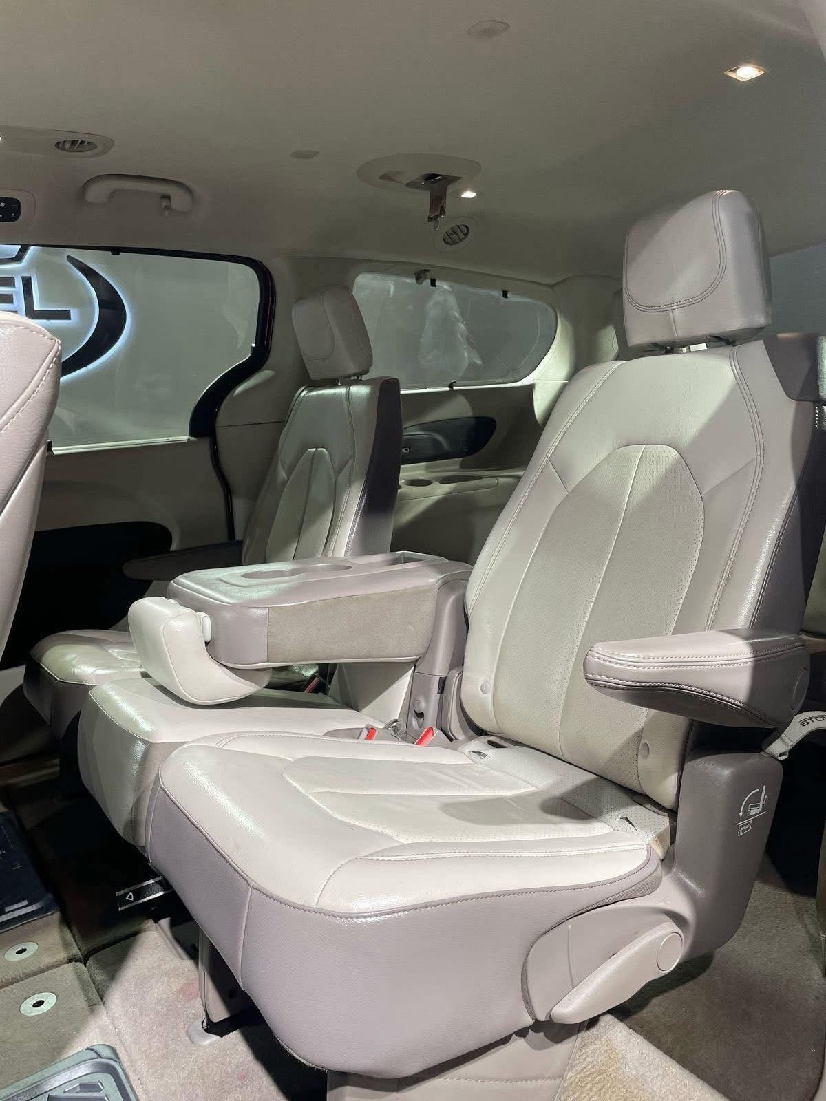 CHRYSLER PACIFICA 2017