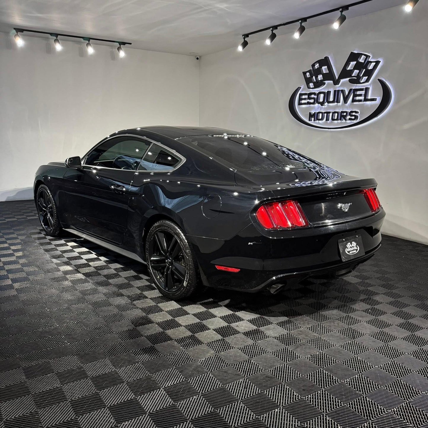 FORD MUSTANG 2016