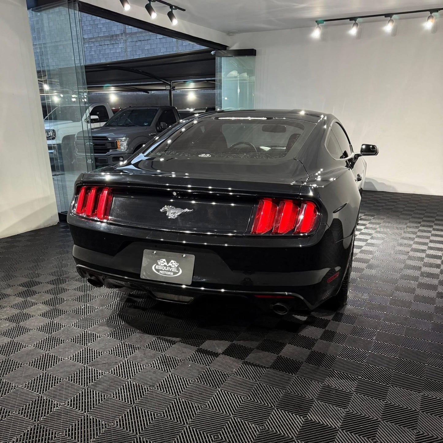 FORD MUSTANG 2016