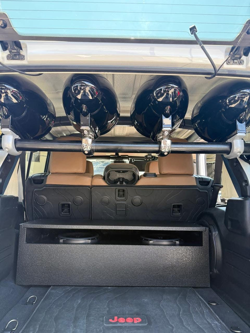 JEEP RUBICON DELUXE 2020